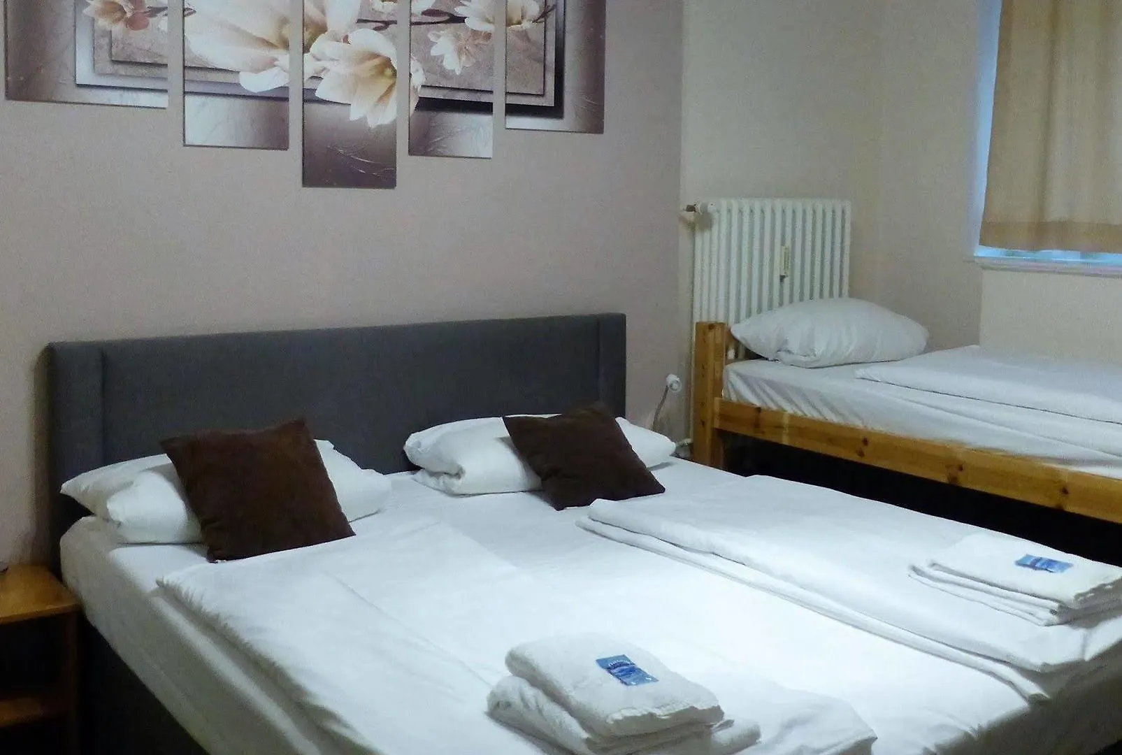 Hotel Elegia Am Kurfuerstendamm Berlin 2*,